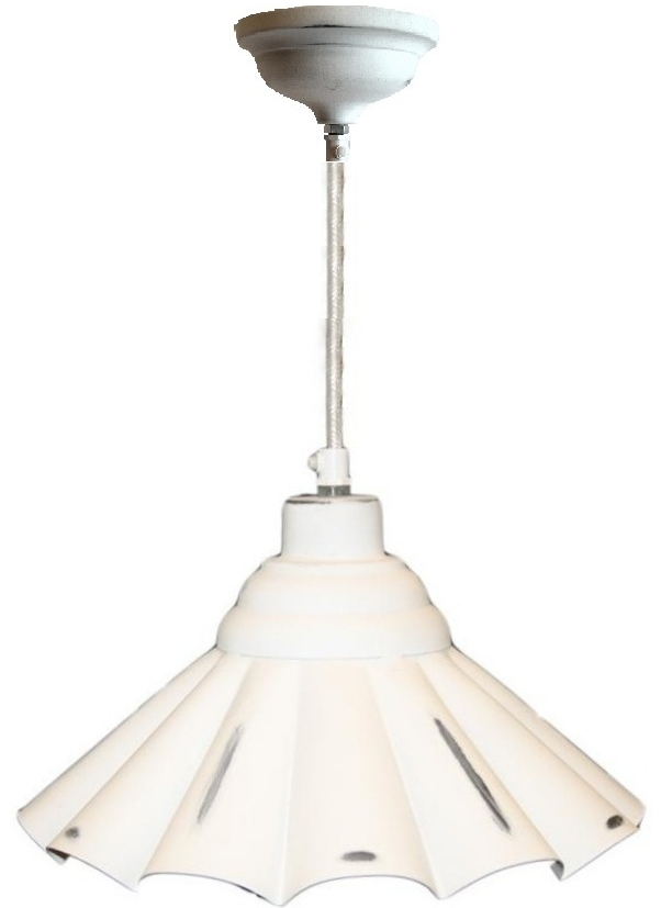 Www.gardsromantik.se lampa vit plåt kakform vågad shabby chic